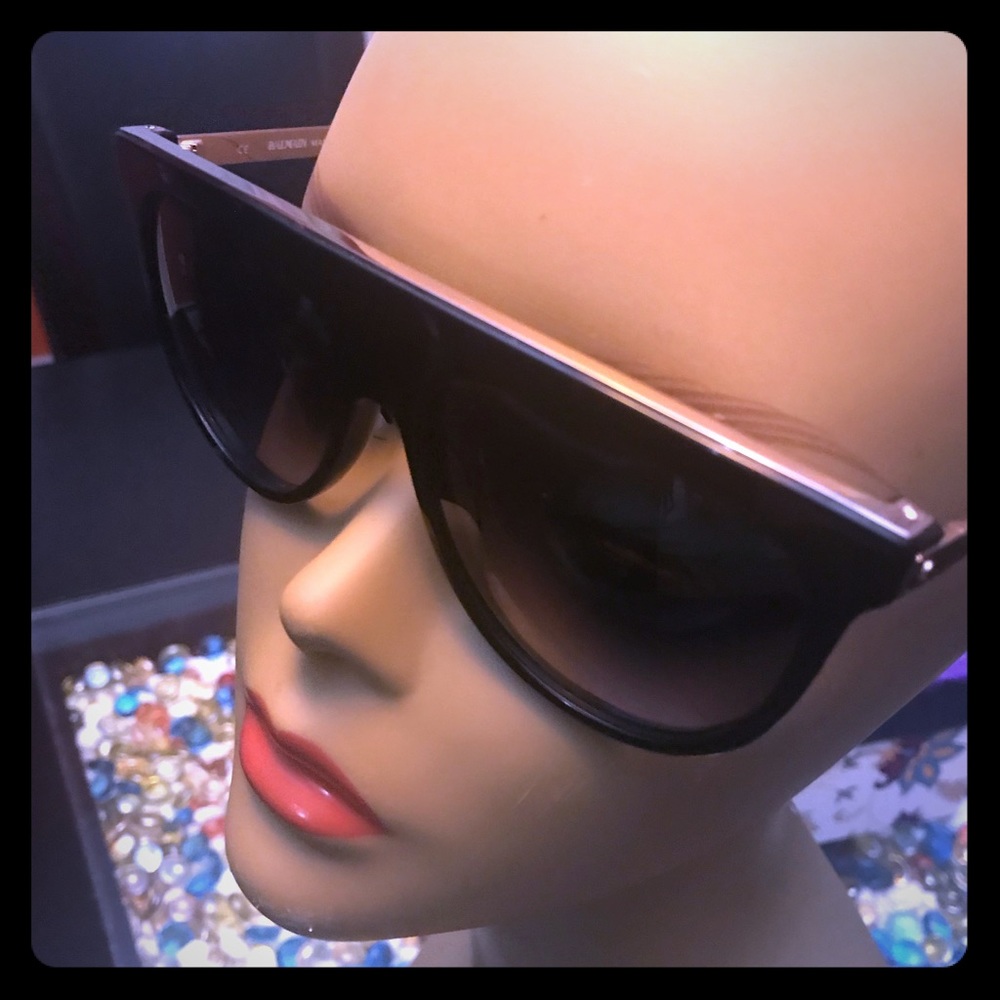 🔥Unisex Black & Gold gradient lenses Balmain🔥